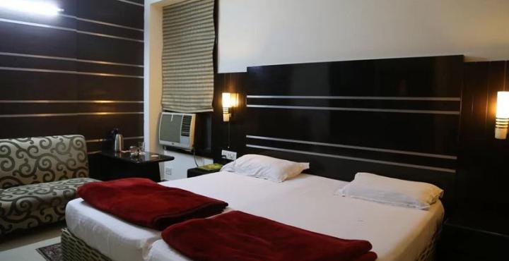 Oyo 13541 Otani Hotel 델리 외부 사진