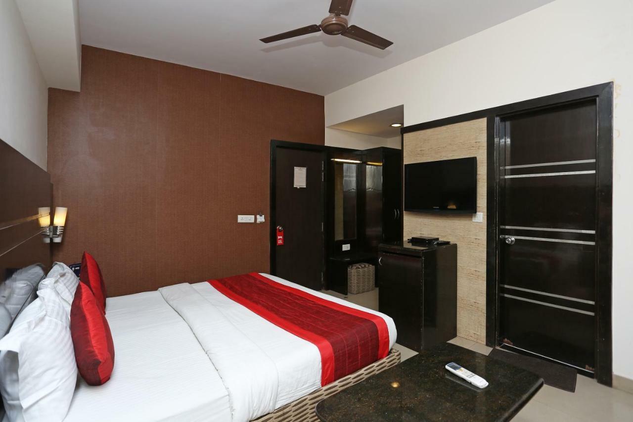 Oyo 13541 Otani Hotel 델리 외부 사진