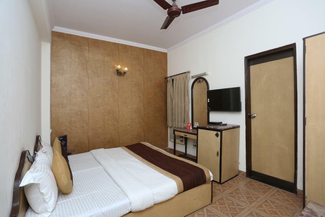 Oyo 13541 Otani Hotel 델리 외부 사진